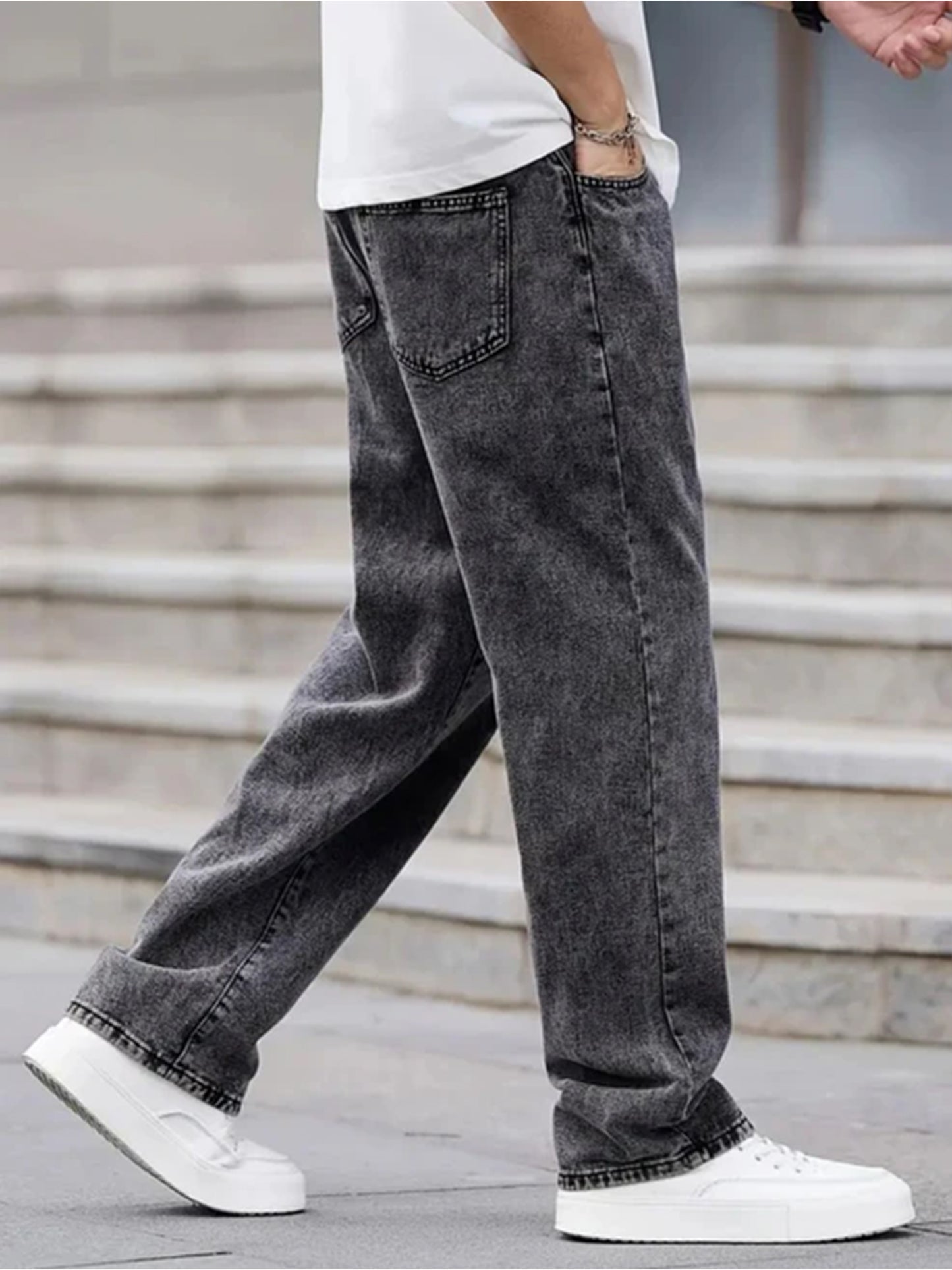 Men's Vintage Black Straight-Leg Jeans